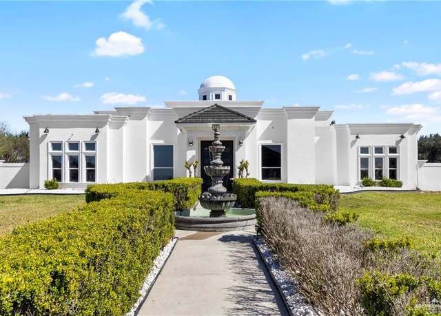 Property at 4004 Persimmon Dr, Palmhurst, TX 78573, 3 beds, 2.5 baths