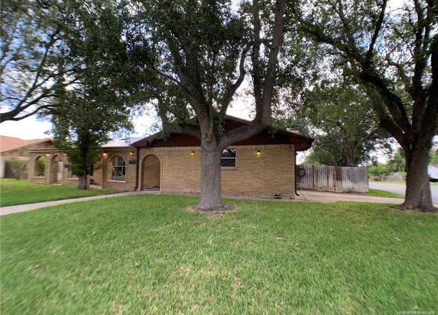 Property at 1802 N 17th St, Harlingen, TX 78550, 3 beds, 2 baths