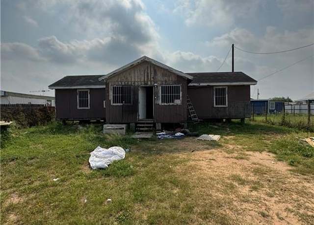 Property at 9924 Marisol St, Edinburg, TX 78542, 2 beds, 2 baths