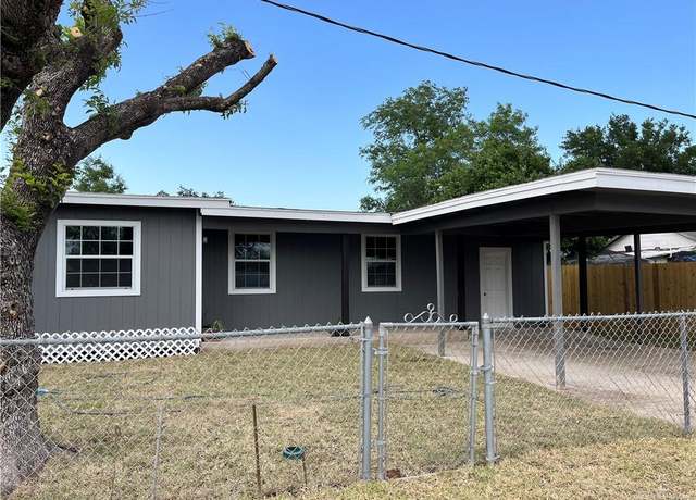 Property at 306 W 3rd St, San Juan, TX 78589, 3 beds, 2 baths