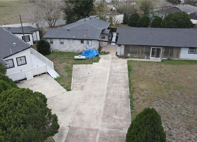 Property at 1052 S Sunset Dr, Donna, TX 78537, 6 beds, 3.5 baths