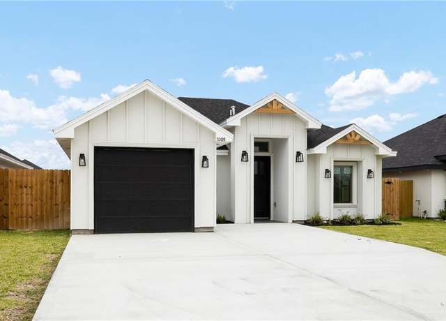 Property at 1305 Franklin Ave, Alton, TX 78573, 3 beds, 2 baths