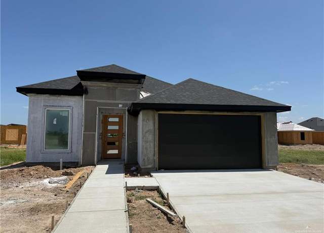Property at 4025 Carol Ln, Edinburg, TX 78542, 3 beds, 2.5 baths
