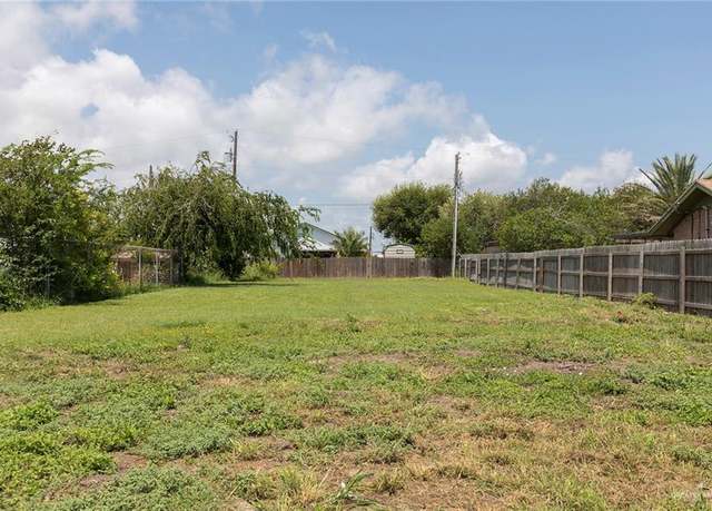 Property at 207 Mesquite Dr, Laguna Vista, TX 78578