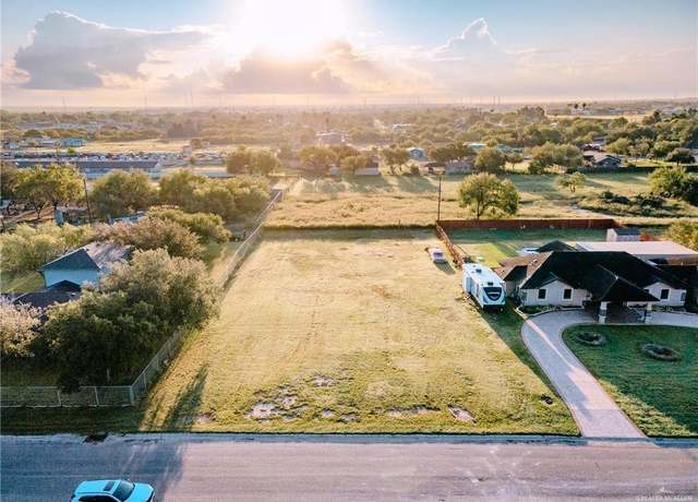 Property at 212 Magnolia Village Dr, Edinburg, TX 78542