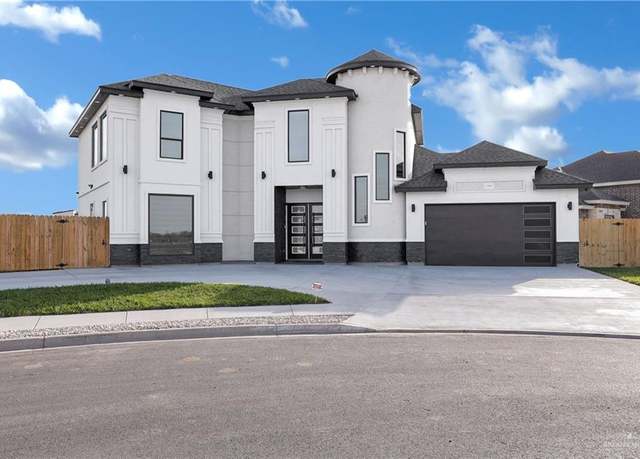 Property at 1301 Fairway Dr, Weslaco, TX 78599, 4 beds, 3.5 baths