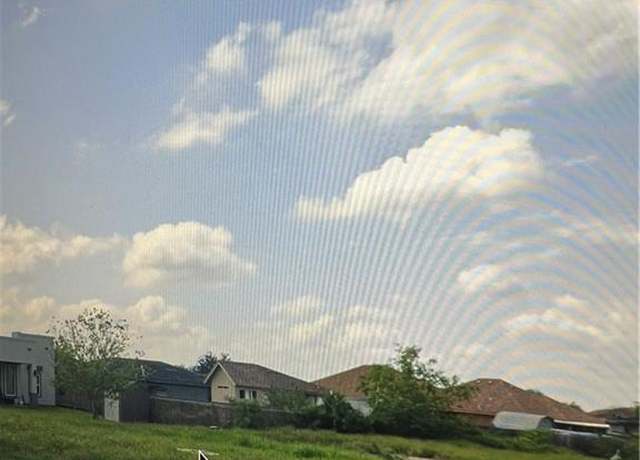 Property at 916 Sebastian Ct, Pharr, TX 78577
