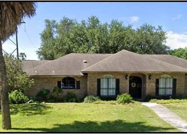 Property at 1803 Forest Ln, Weslaco, TX 78596, 4 beds, 3.5 baths