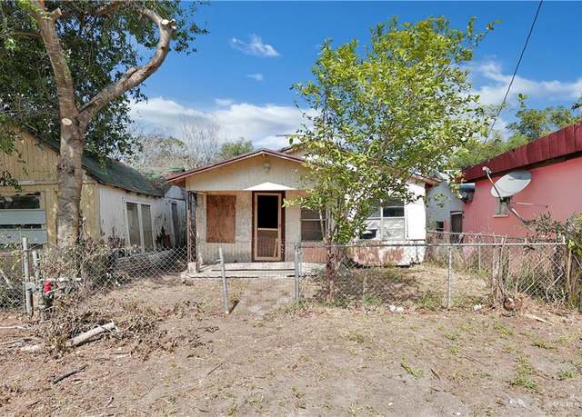 Property at 407 S 13th St, Donna, TX 78537, 3 beds, 1 bath