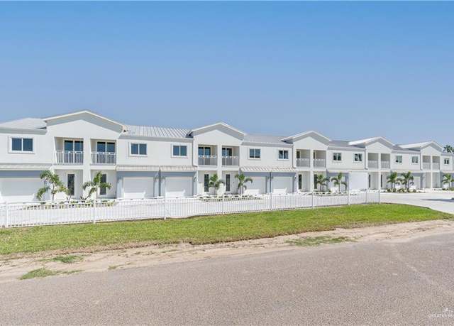 Property at 109 E Parade Dr Unit D, South Padre Island, TX 78597, 2 beds, 2.5 baths
