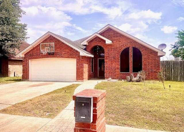 Property at 2924 Indian Creek Ave, Mcallen, TX 78504, 4 beds, 2 baths
