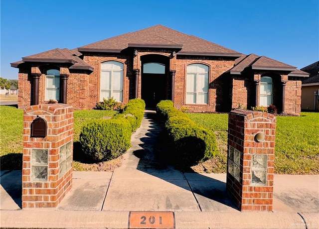 Property at 201 Thornwood Loop, Rio Grande City, TX 78582, 3 beds, 3.5 baths