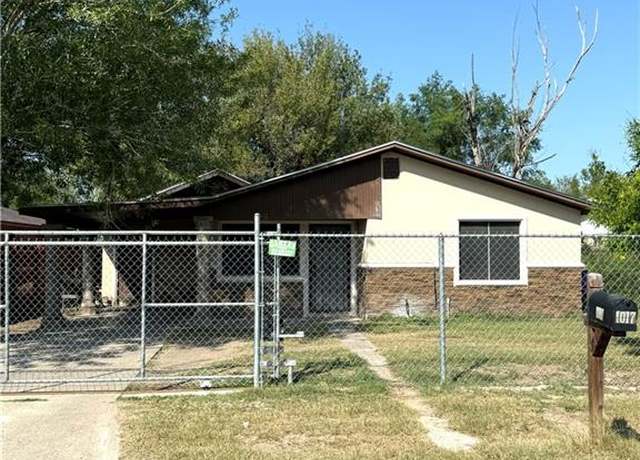 Property at 1017 Saltillo St, Edinburg, TX 78539, 4 beds, 2 baths