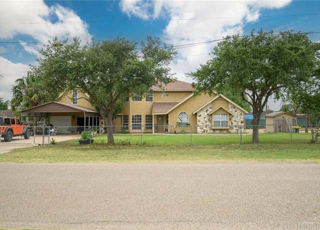 Property at 405 W Seventh St, Santa Rosa, TX 78559, 3 beds, 2.5 baths