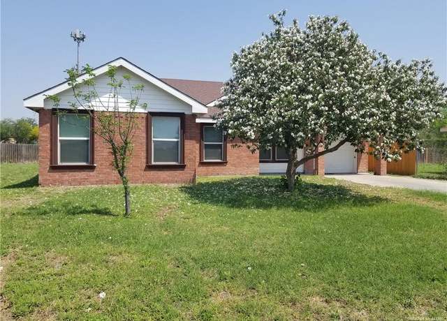 Property at 1008 W 31st St, Mission, TX 78574, 4 beds, 2 baths