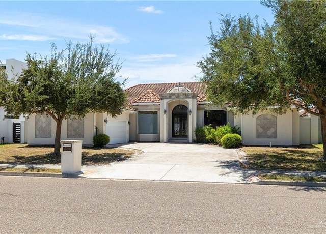 Property at 5121 W Gumwood Ave, Mcallen, TX 78501, 4 beds, 2.5 baths