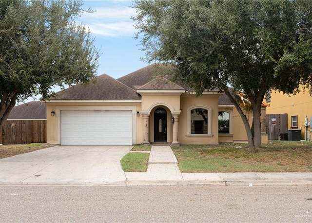 Property at 210 N 18th St, Hidalgo, TX 78557, 4 beds, 4.5 baths