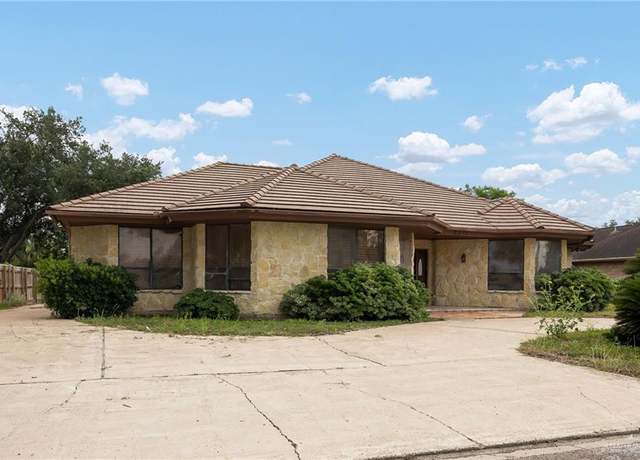 Property at 2711 Palmer Dr, Pharr, TX 78577, 3 beds, 2.5 baths