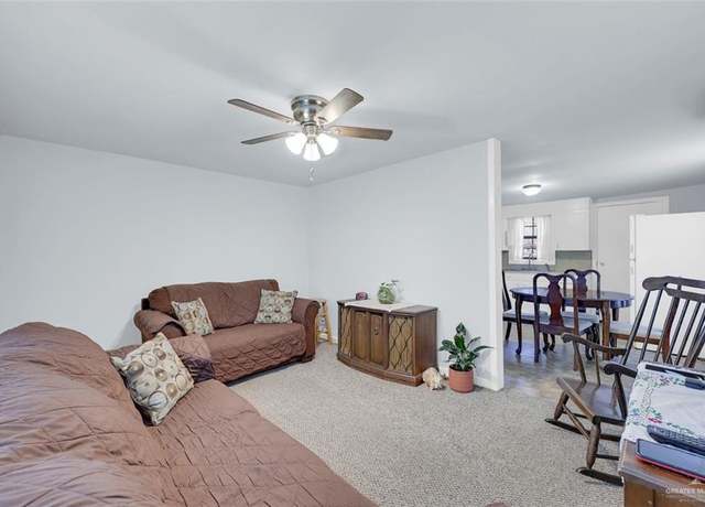 Property at 406 Silver Ave, Donna, TX 78537, 2 beds, 1 bath