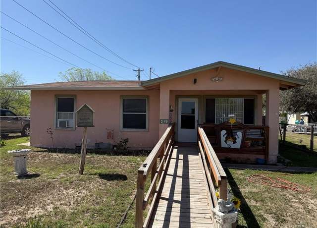 Property at 219 San Pedro St, Edinburg, TX 78542, 2 beds, 1.5 baths