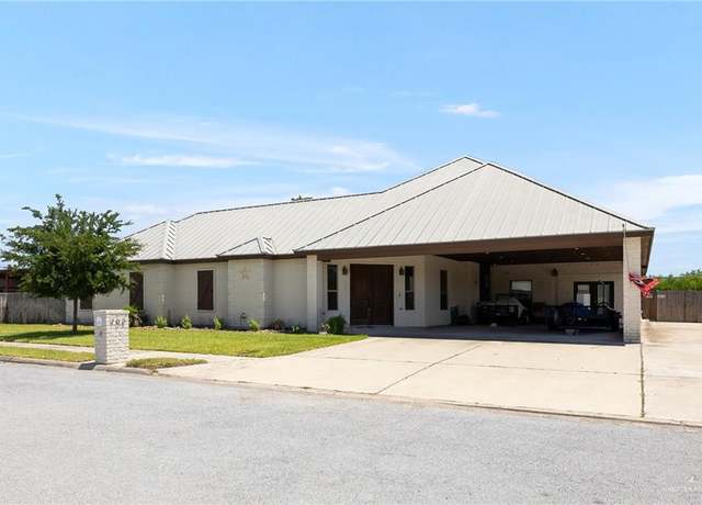 Property at 702 Casa Vieja St, Edinburg, TX 78539, 3 beds, 2.5 baths