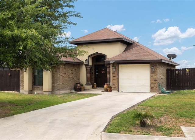Property at 1904 E Hibiscus Ave, Hidalgo, TX 78557, 3 beds, 2 baths