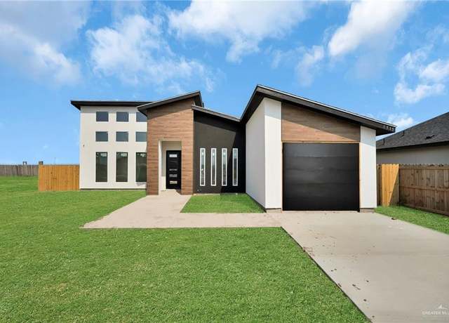 Property at 1515 E 32nd St, Hidalgo, TX 78557, 3 beds, 2.5 baths