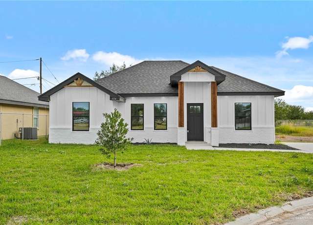Property at 1134 Mezquite Dr, Alamo, TX 78516, 3 beds, 2 baths