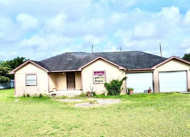 Property at 6915 Calle De Rebecca St, Edinburg, TX 78542, 3 beds, 2.5 baths