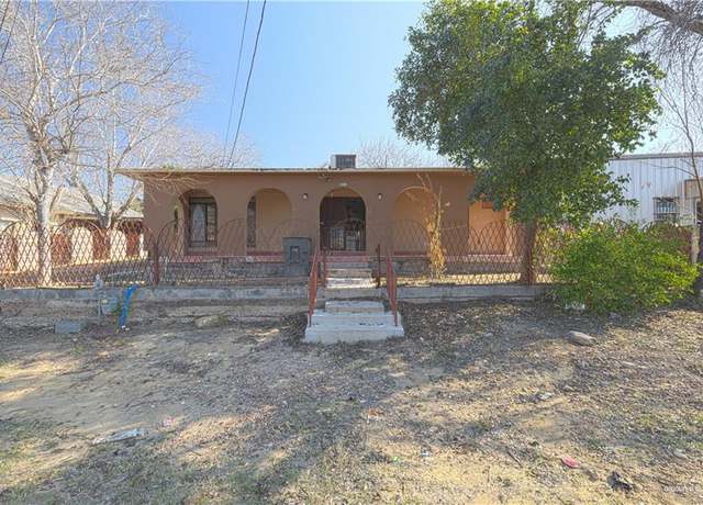 Property at 1106 N Estrella St, Roma, TX 78584, 4 beds, 1 bath