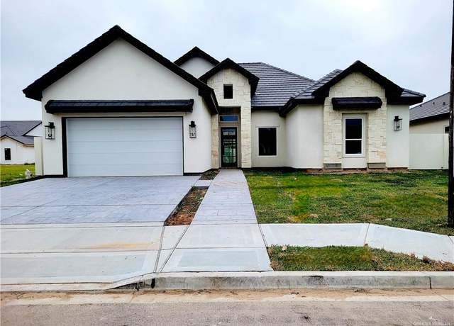 Property at 1700 S Queen St, Edinburg, TX 78539, 3 beds, 2.5 baths
