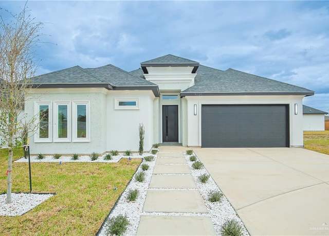 Property at 8034 N 51st St, Mcallen, TX 78504, 3 beds, 2.5 baths