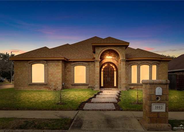 Property at 1003 N 40th Ln, Mcallen, TX 78501, 3 beds, 4 baths