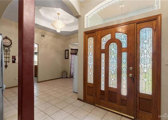 Property at 4415 Phyllis Ln, Edinburg, TX 78542, 3 beds, 2.5 baths