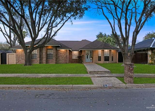 Property at 1301 Pecan Ave, Pharr, TX 78577, 4 beds, 3 baths