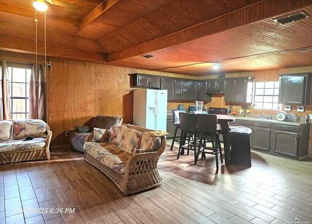 Property at 624 W Roosevelt Rd, Donna, TX 78537, 2 beds, 2 baths