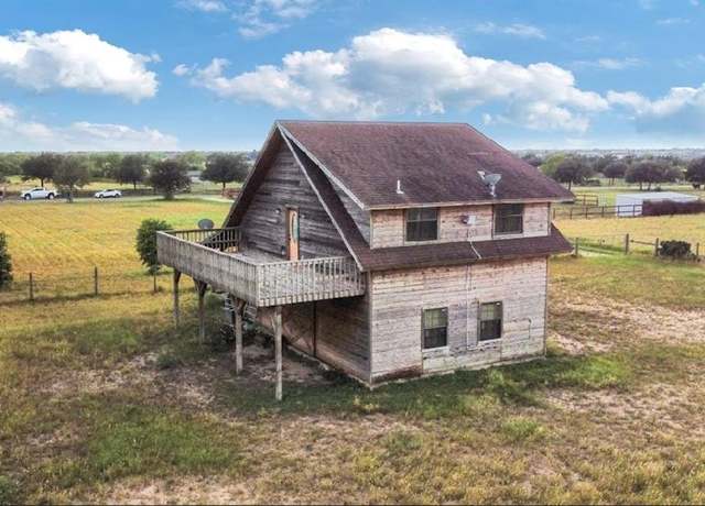 Property at 8826 Oak Meadow St W, Monte Alto, TX 78538, 2 beds, 1 bath
