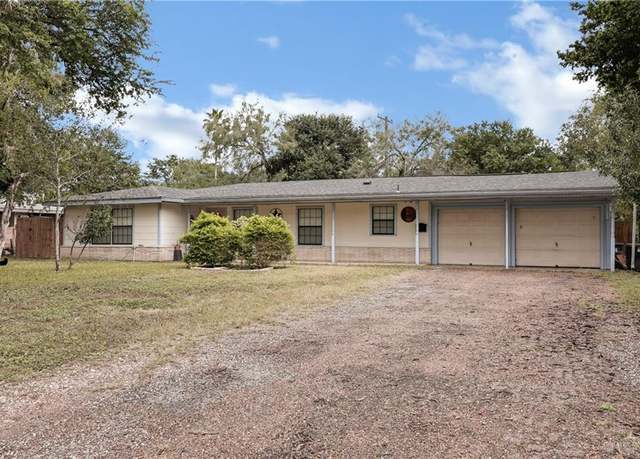 Property at 1702 Elmwood Dr, Harlingen, TX 78550, 4 beds, 3 baths