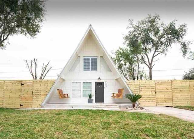 Property at 4509 Gardenia Ave, Mcallen, TX 78501, 3 beds, 1 bath