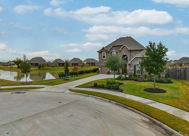 Property at 2007 Holly Manor Ct, Katy, TX 77493, 5 beds, 4.5 baths