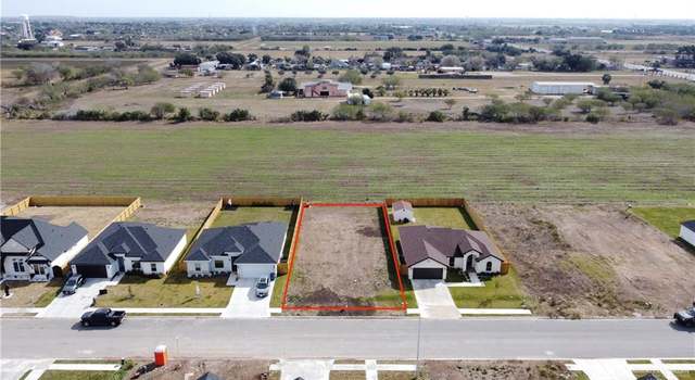 Photo of 1024 Broken Arrow Dr, Alamo, TX 78516