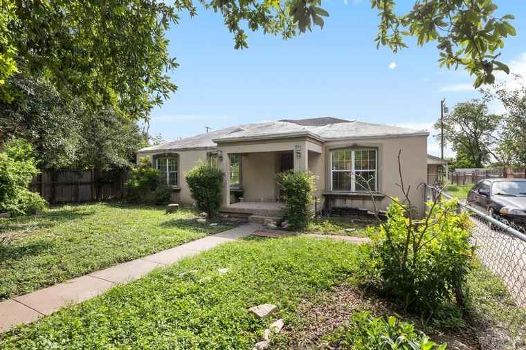 Photo of 811 N 16th St McAllen, TX 78501