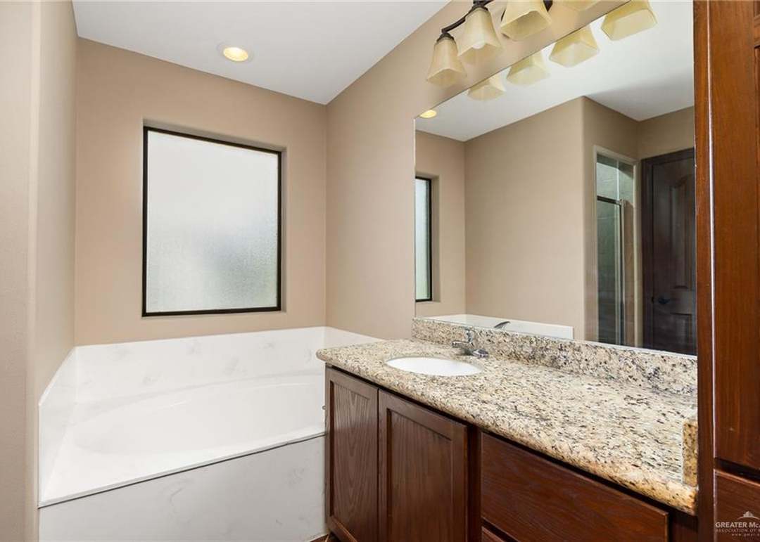 423 Benites St, Edinburg, TX 78539