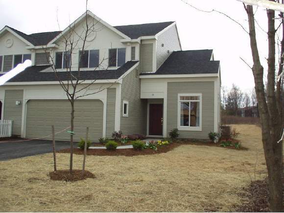 71 Hummingbird Ln #71, South Burlington, VT 05403