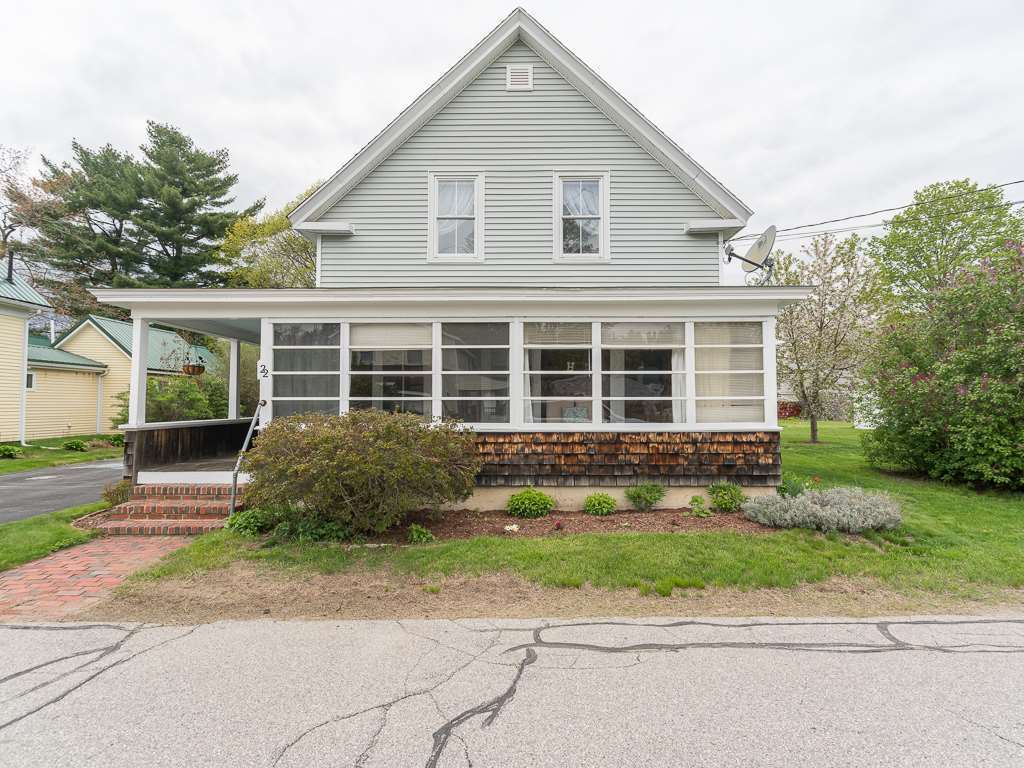 22 Jenness St, Rochester, NH 03867 | MLS# 4632913 | Redfin