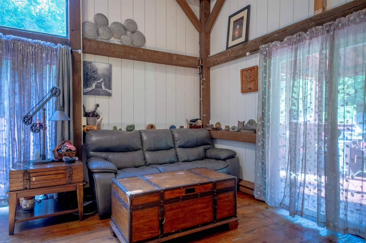 649 Spencer Hollow Rd