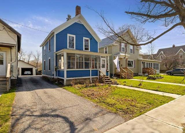 Property at 25 Diamond St, St. Albans City, VT 05478, 3 beds, 1.5 baths
