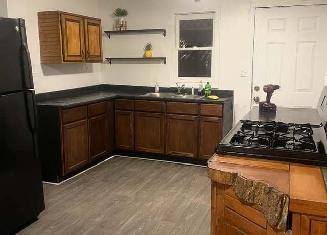 Property at 10 Pleasant St, Fair Haven, VT 05743, 2 beds, 1 bath