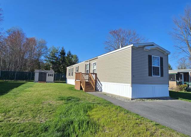 Property at 28 N Emperor Dr, Concord, NH 03303, 2 beds, 2 baths