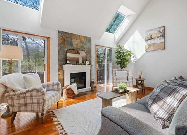 Property at 18 Seasons Ln, Londonderry, NH 03053, 4 beds, 3 baths